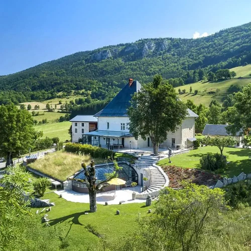 Chateau des Girards