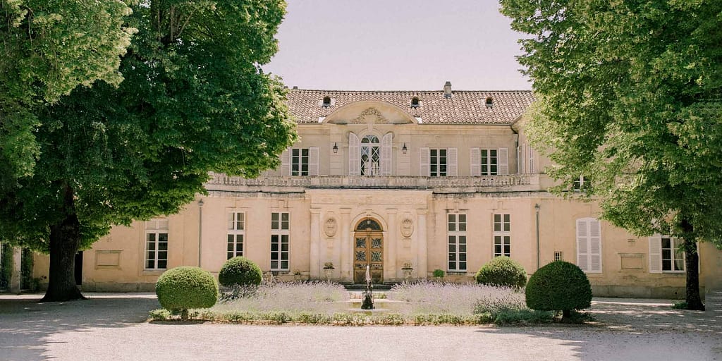 Chateau des Dentelles provence wedding venue