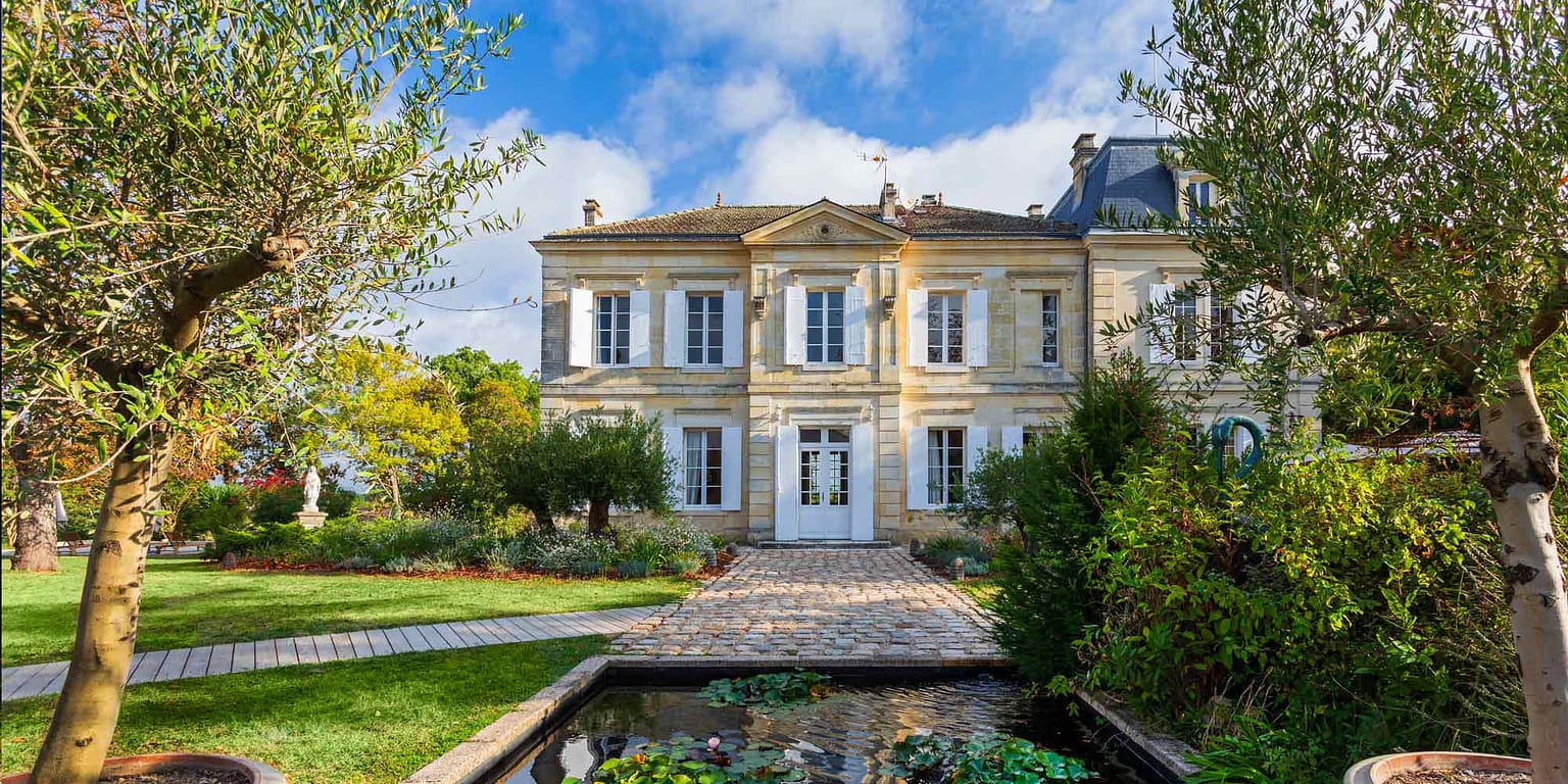 Chateau de Garde Bordeaux Gironde Wedding Venue