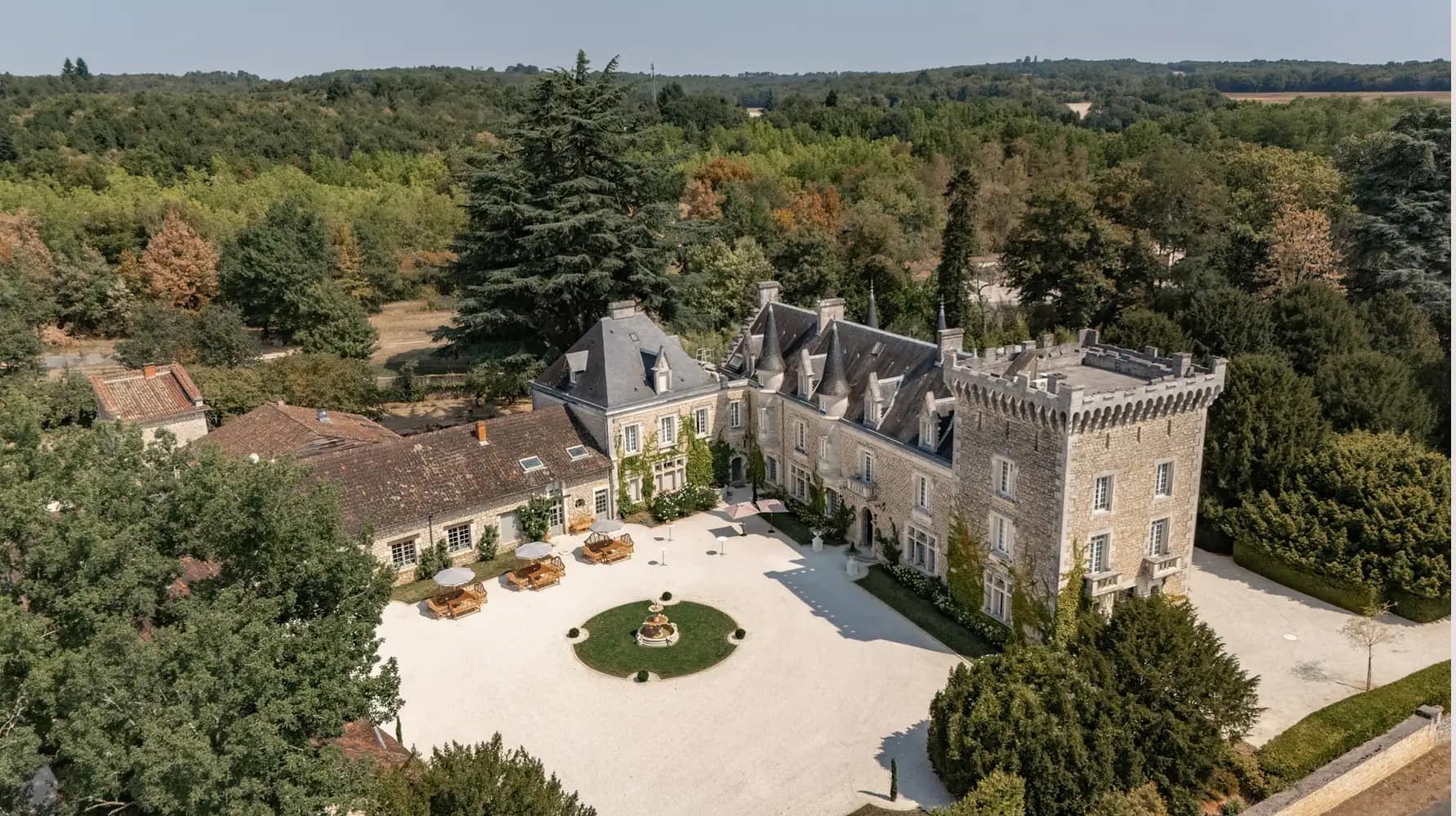 chateau de la couronne wedding