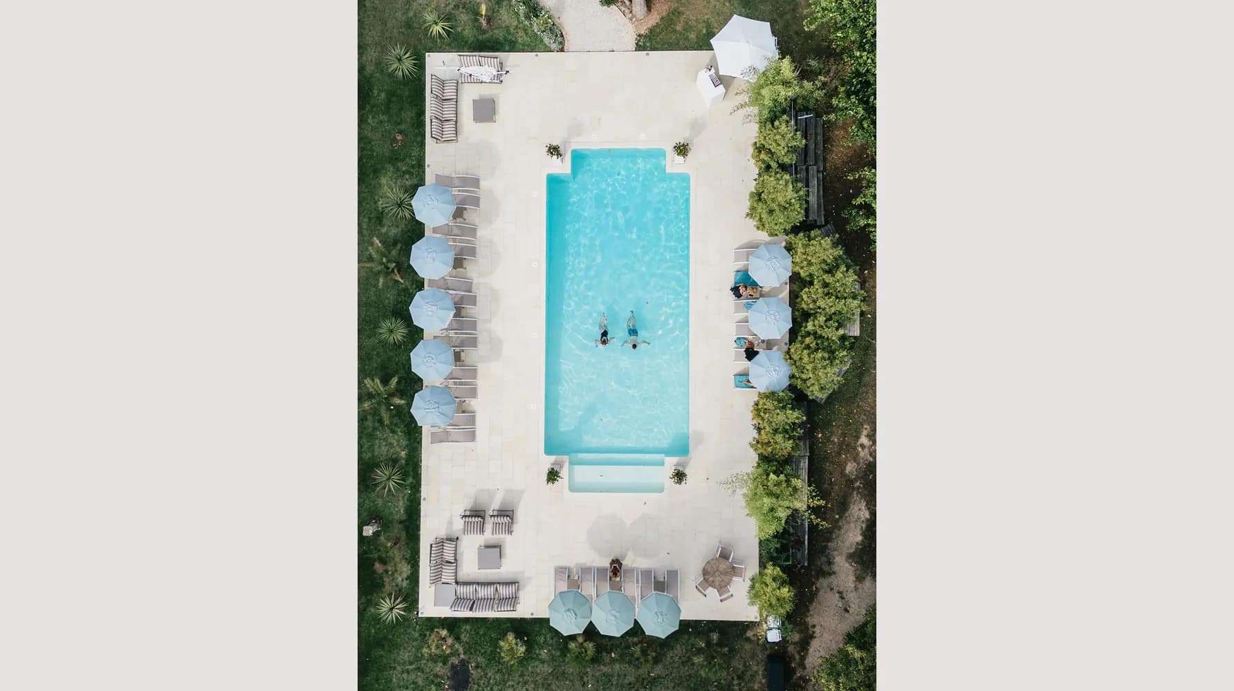 chateau de la couronne piscine