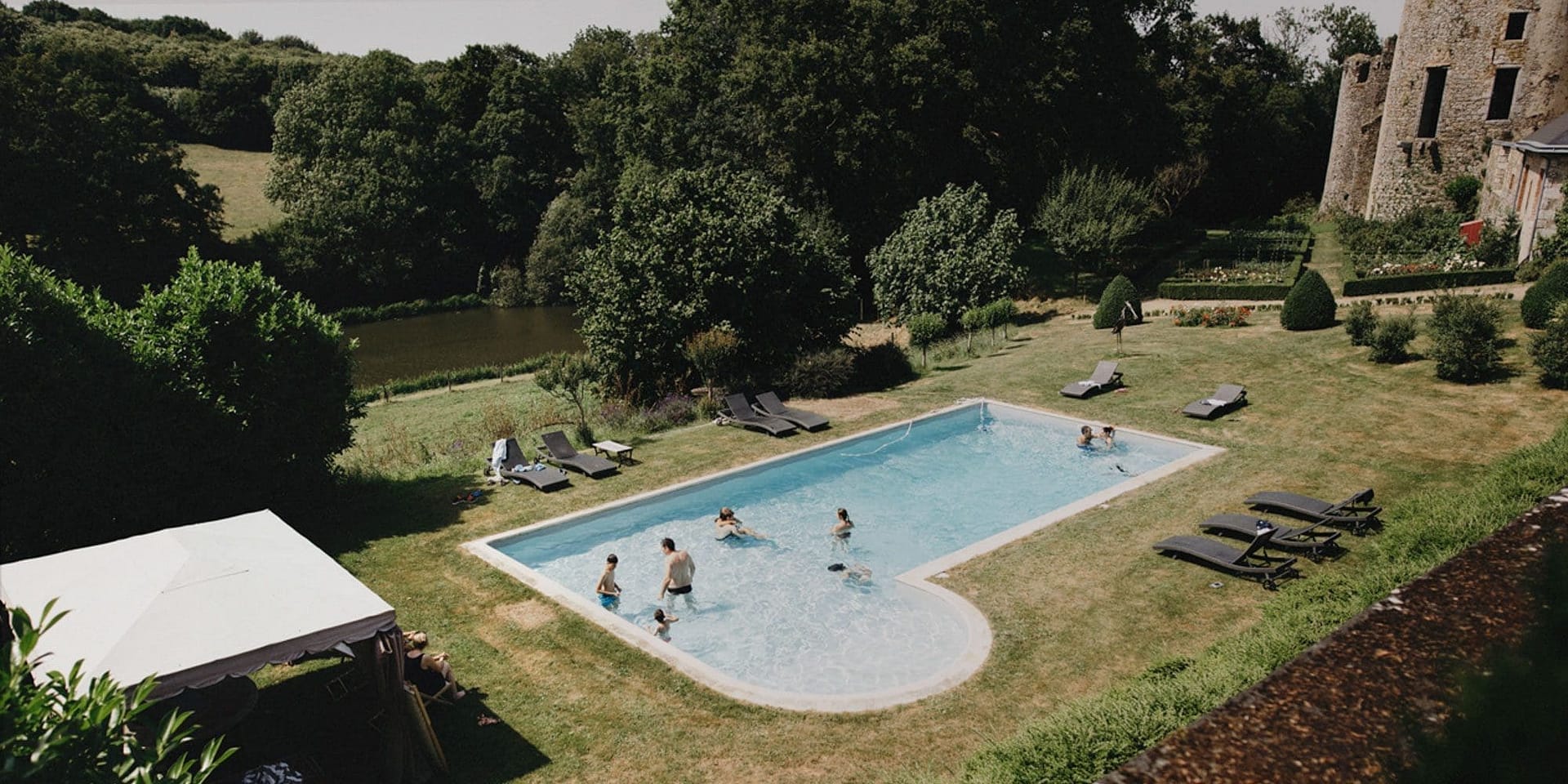Chateau FLOCELLIERE POOL