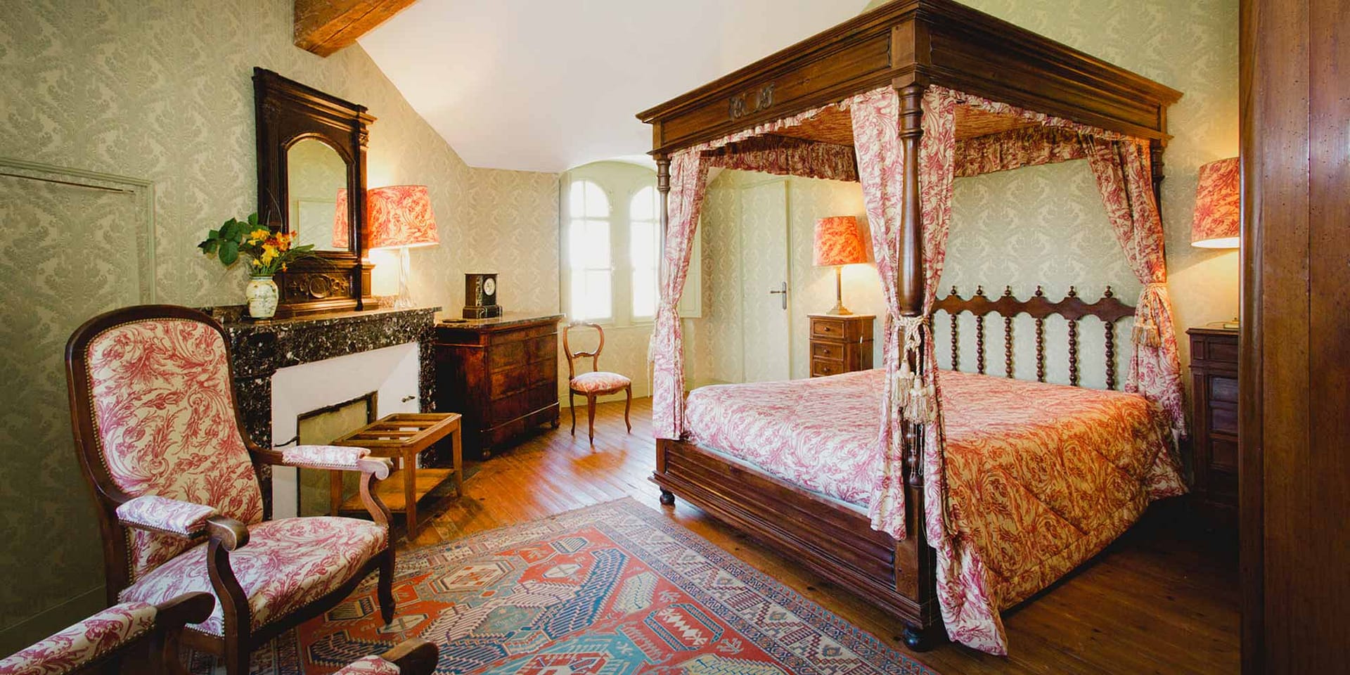 Chateau Leroy bedroom
