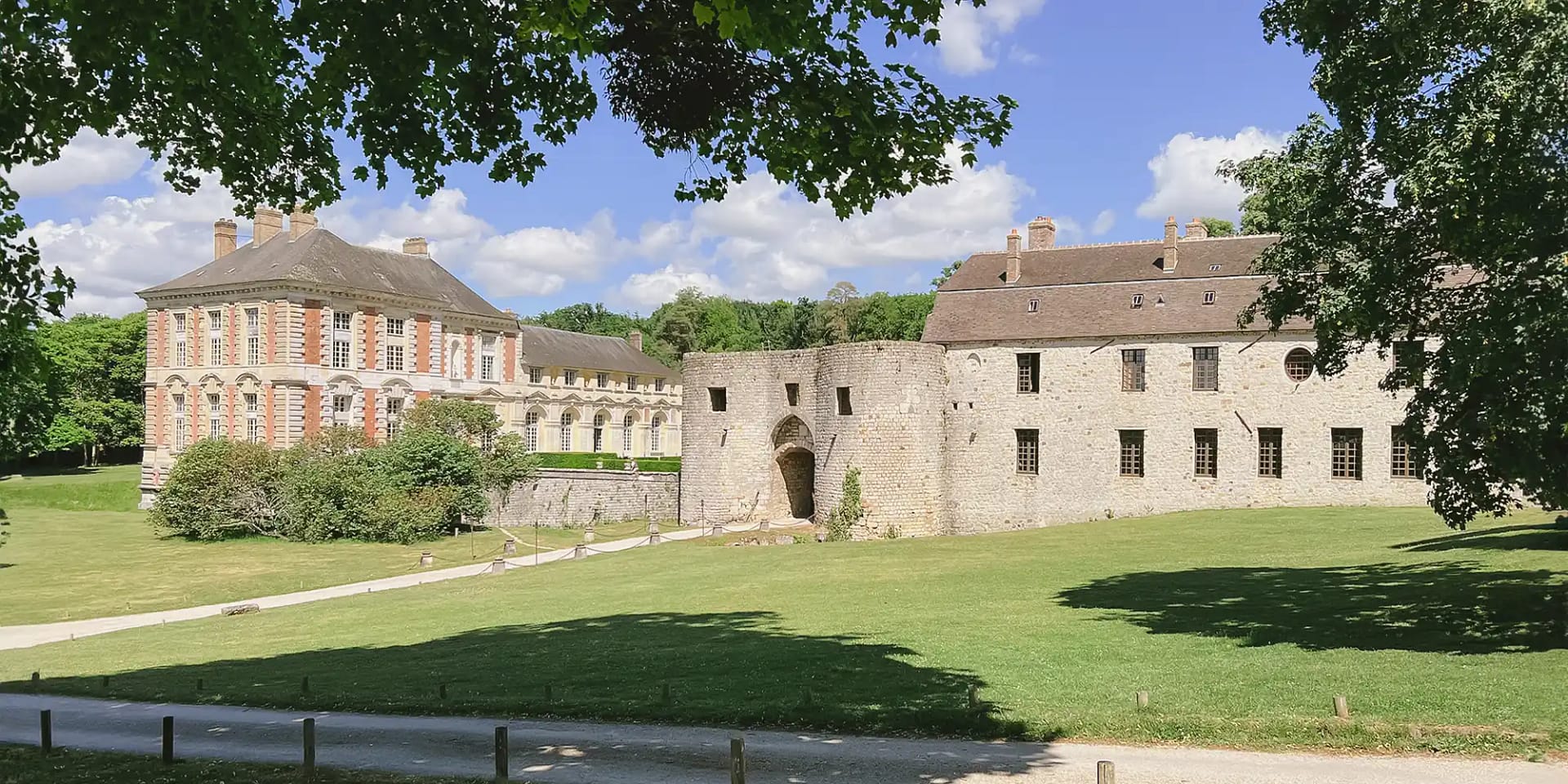 Chateau de Vallery | Perfect French Wedding Venue near Paris