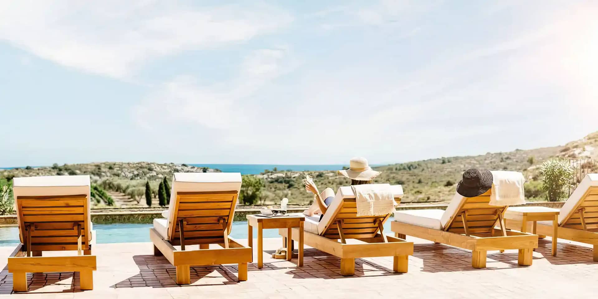 beach wedding luxury france
