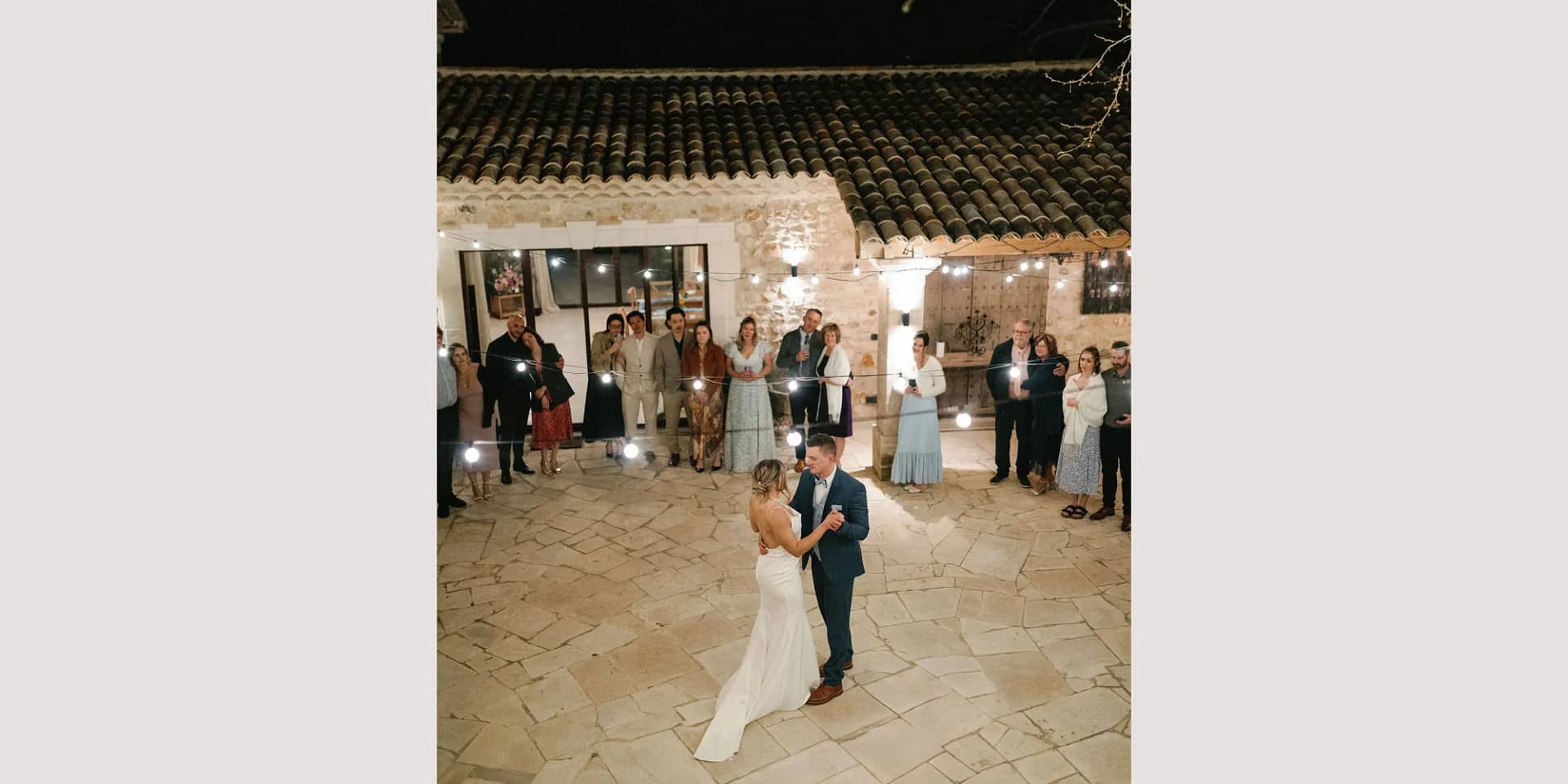 courtyard wedding dance france
