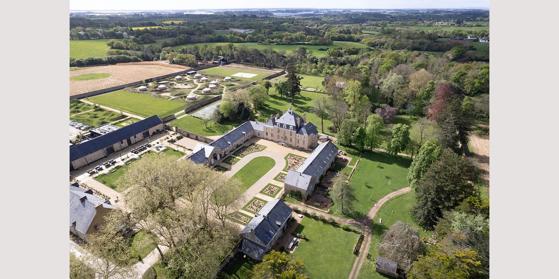 domaine le mezo french wedding bretagne brittany