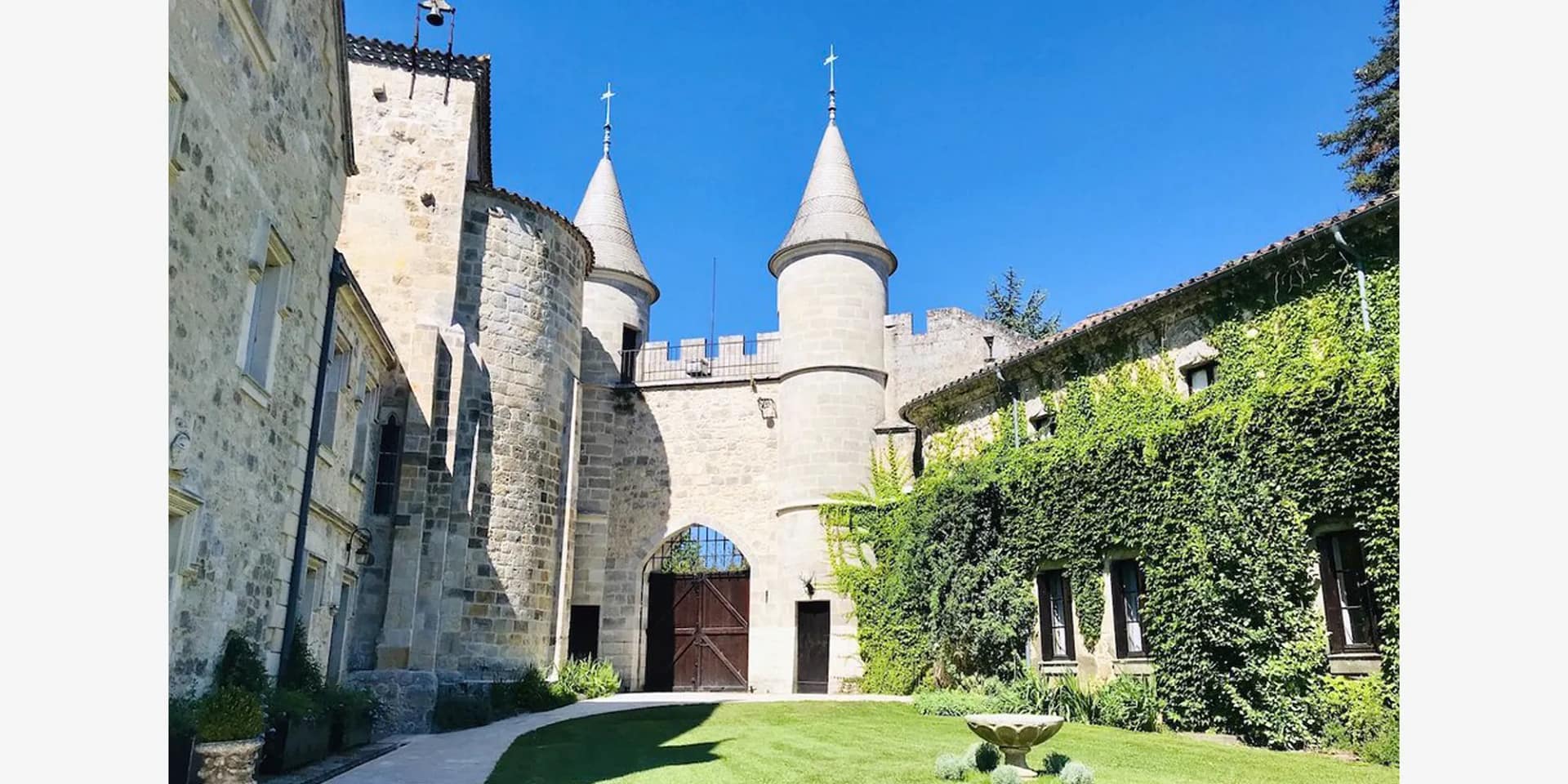 place to get married France