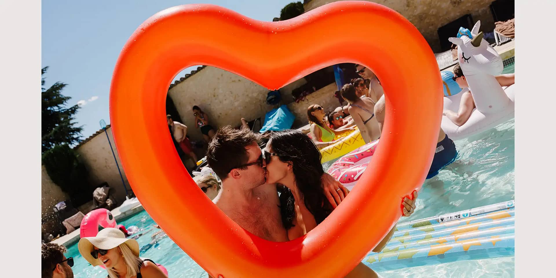 pool party in france