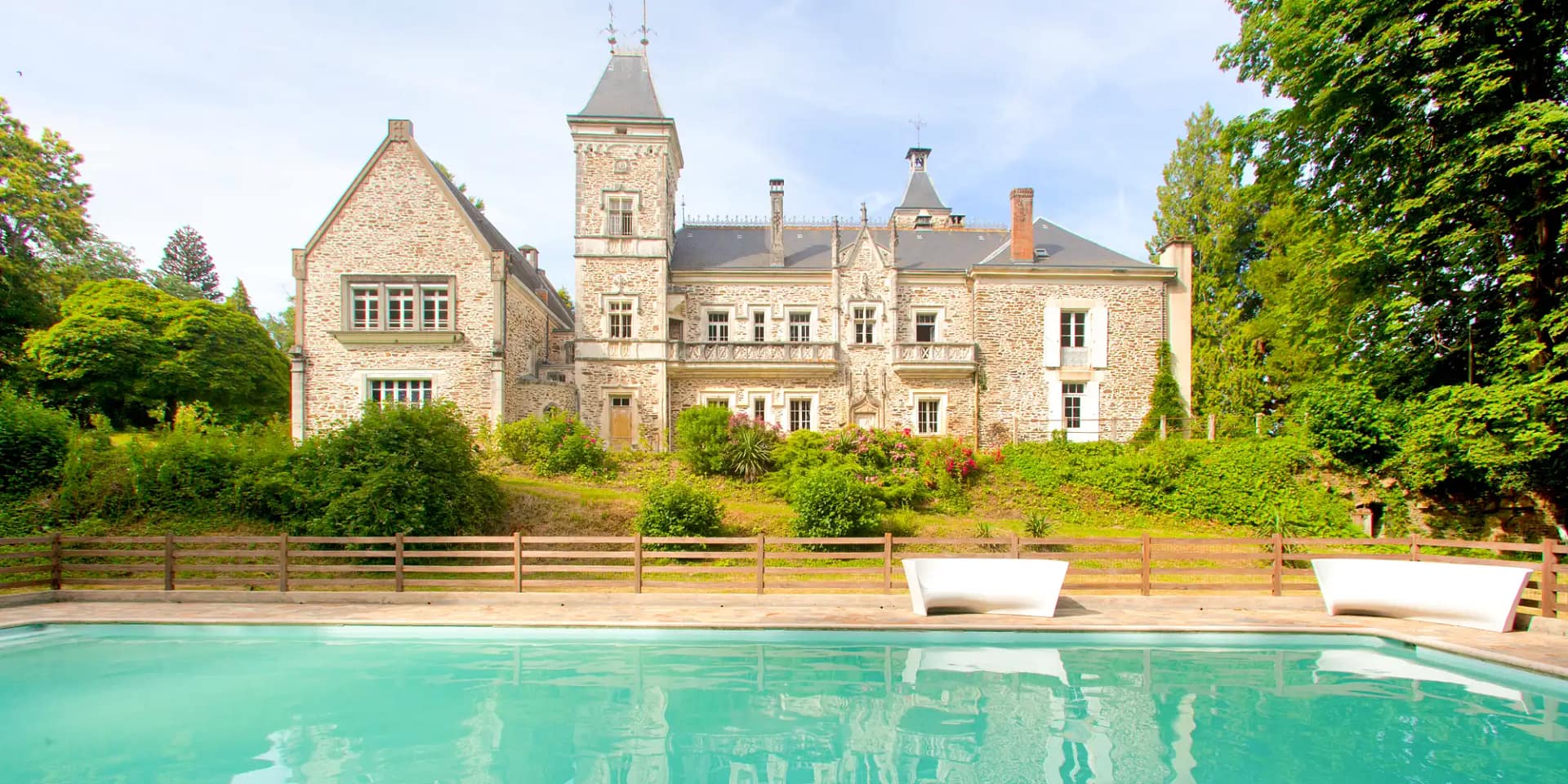 chateau romantic