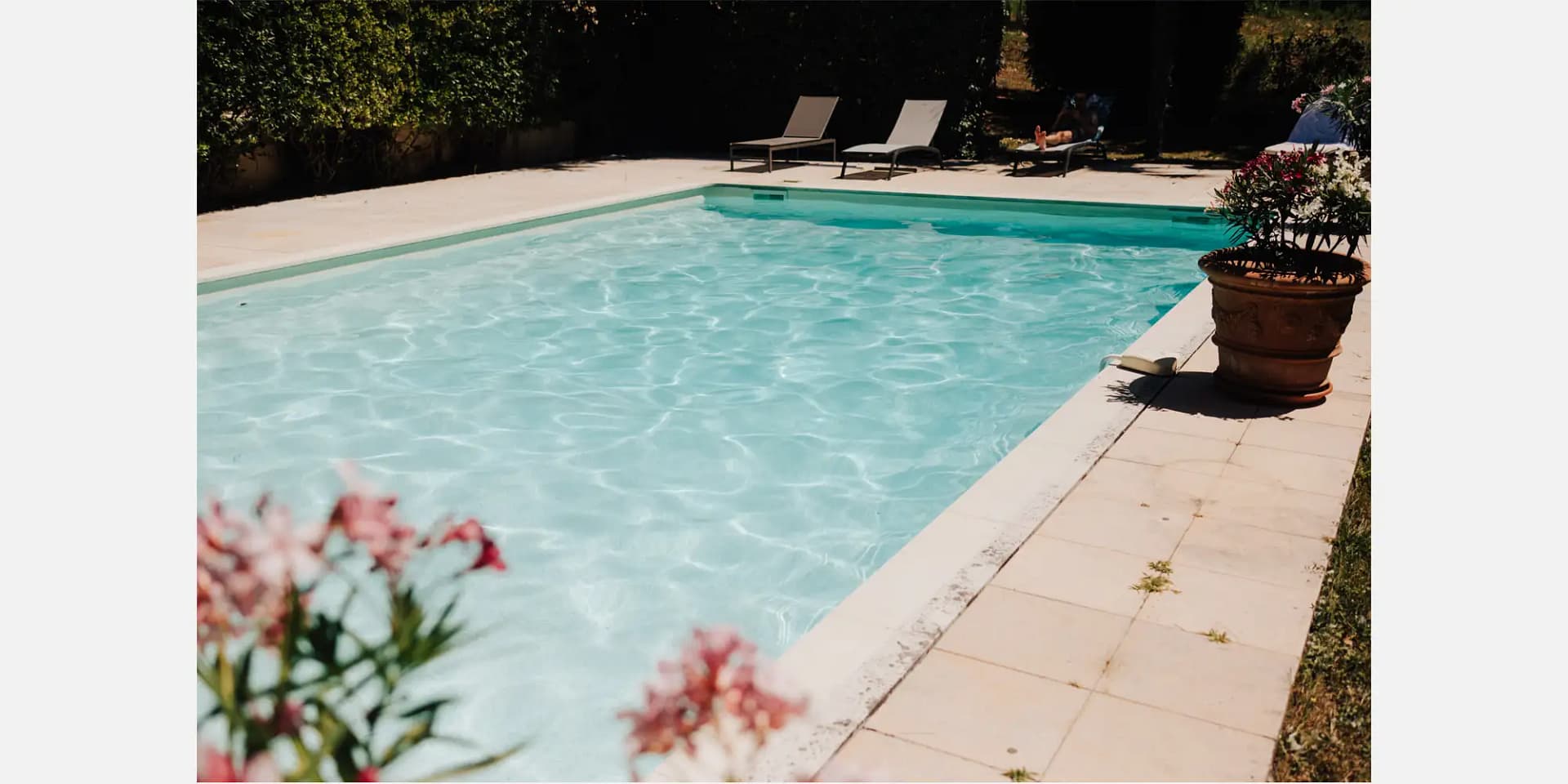 chateau with pool bordeaux