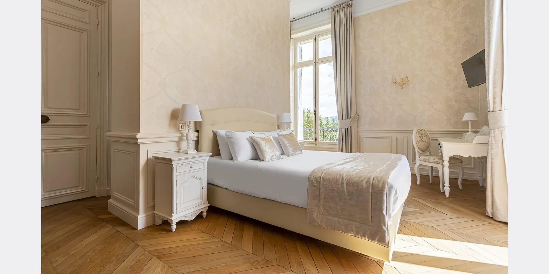 luxury wedding venue lyon domaine des halles