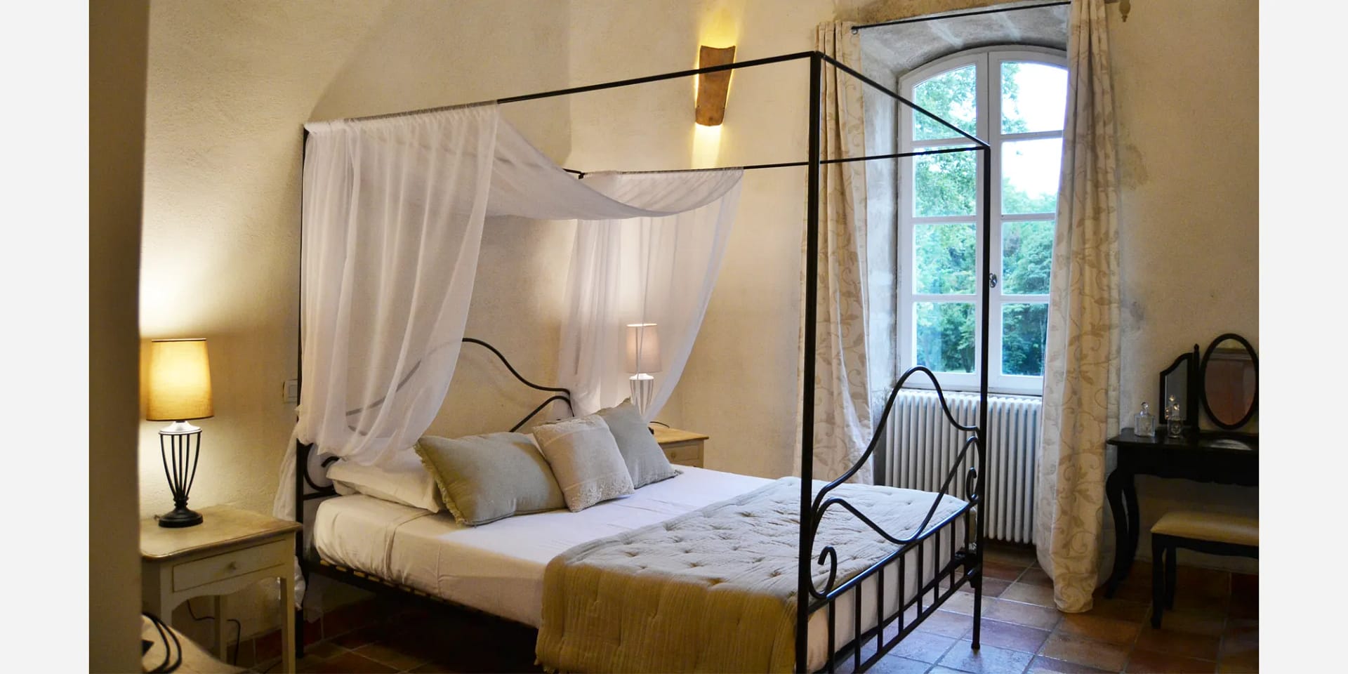 chateau to rent wedding montelimar