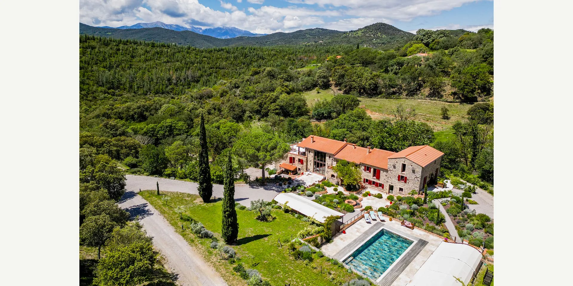 french-wedding-venue-near-spain-madrona
