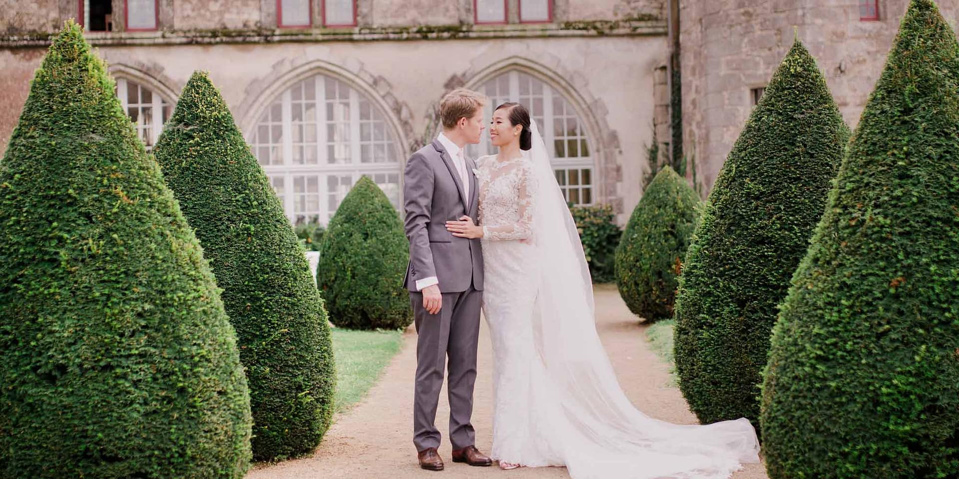 chateau des poetes keep wedding