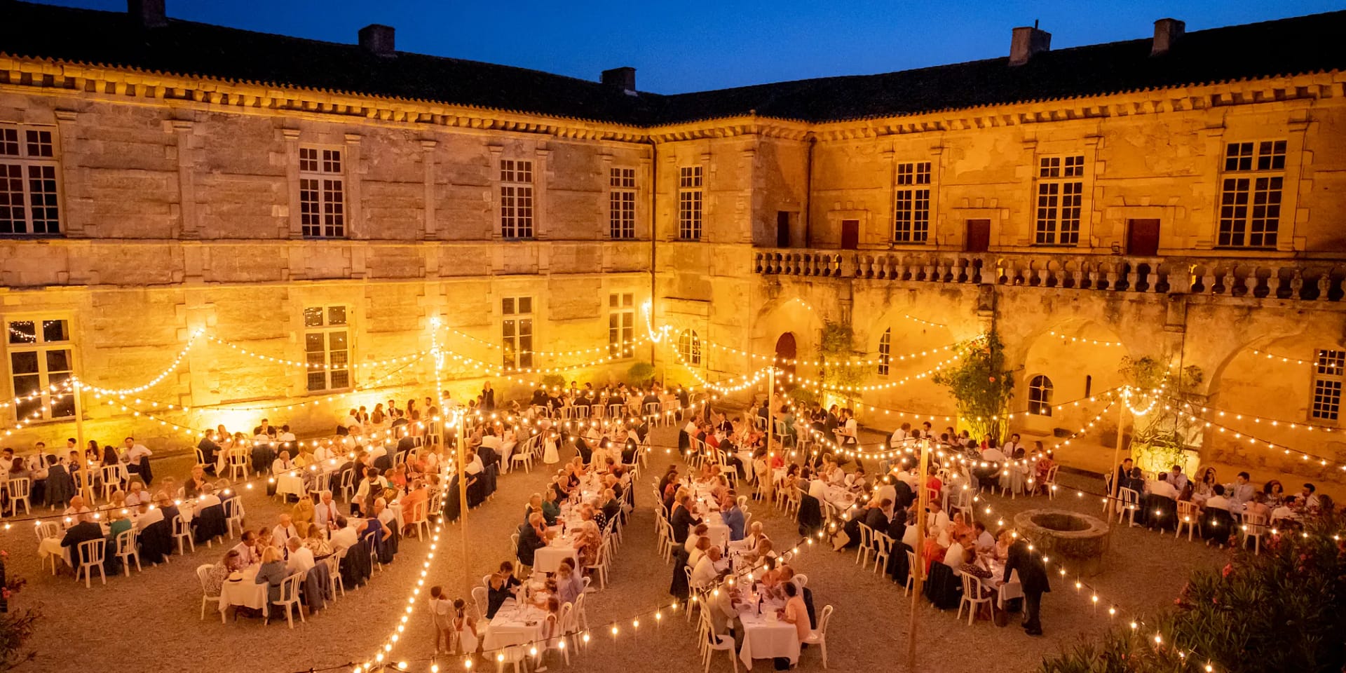 courtyard french wedding venue