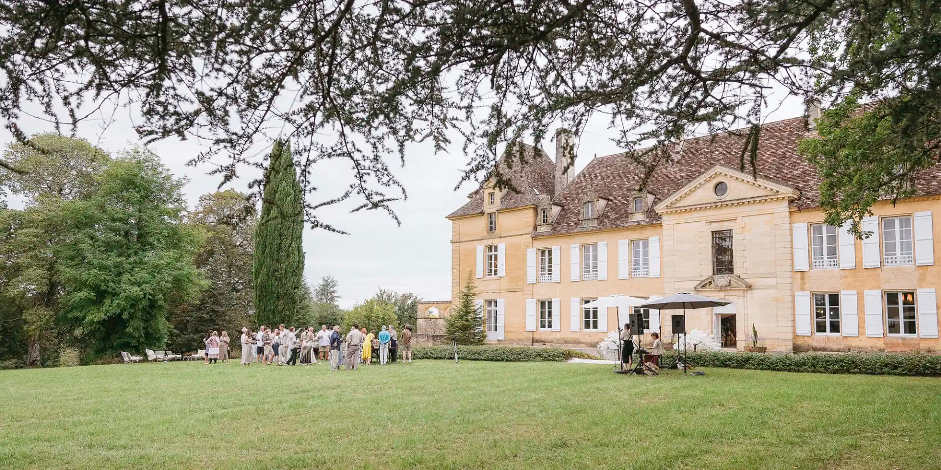 french castle in dordogne for wedding