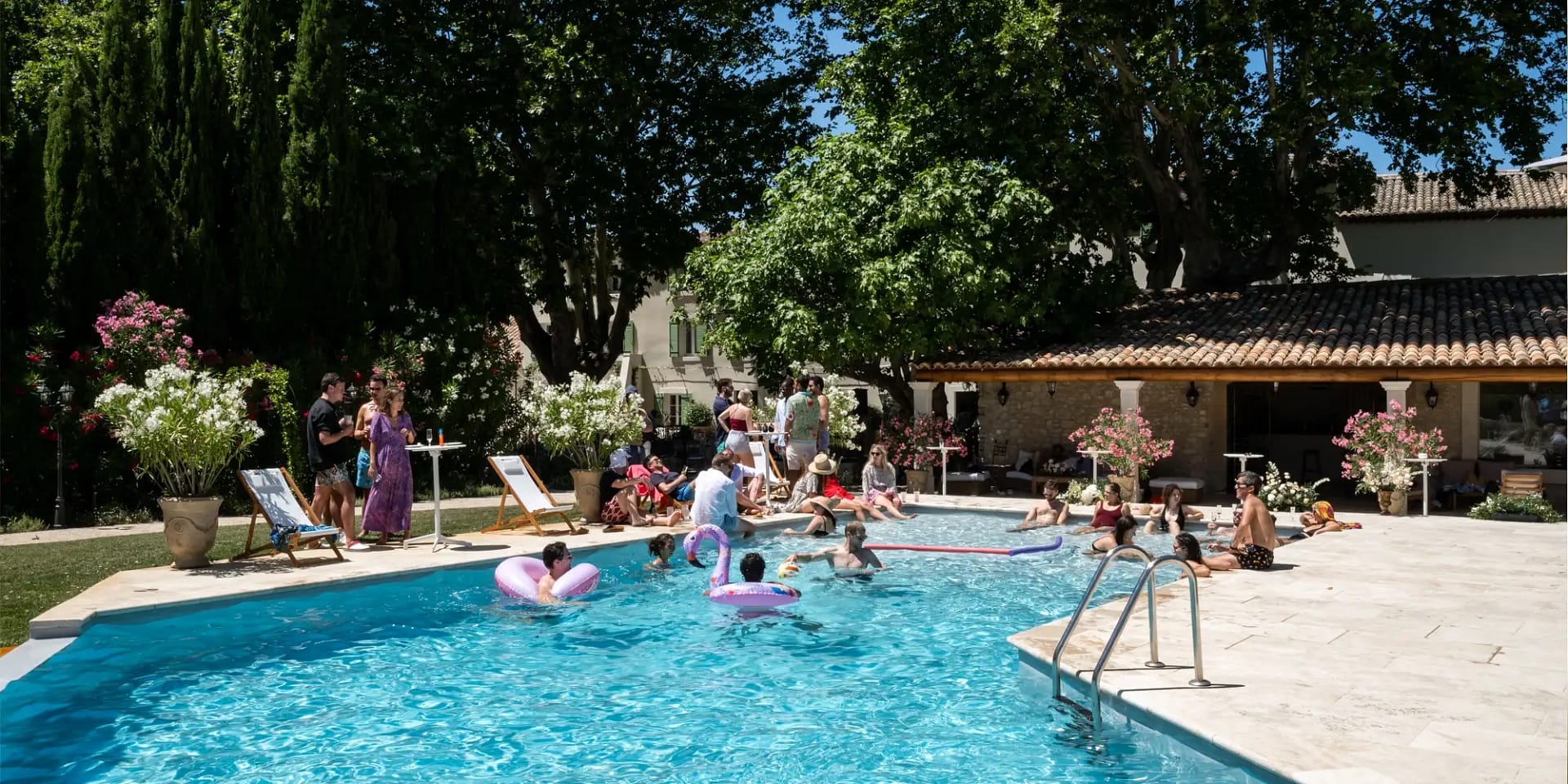 pool brunch wedding france