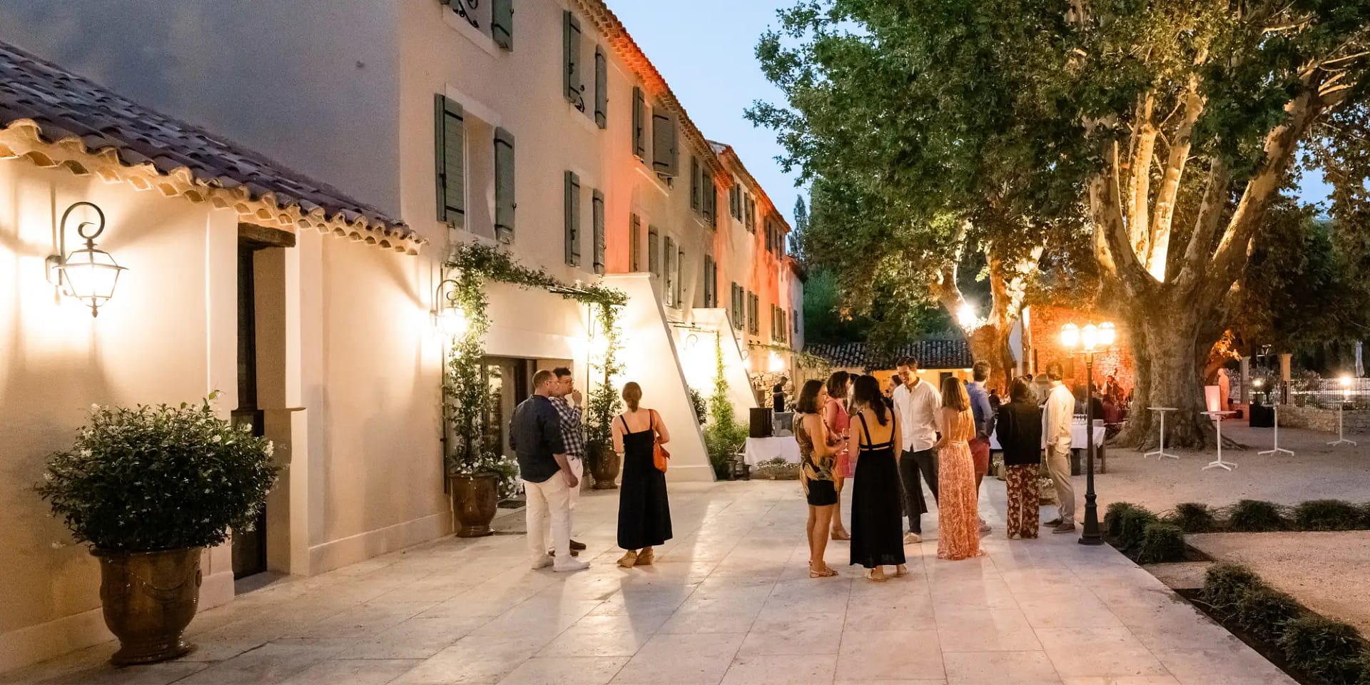 bastide de gordes wedding