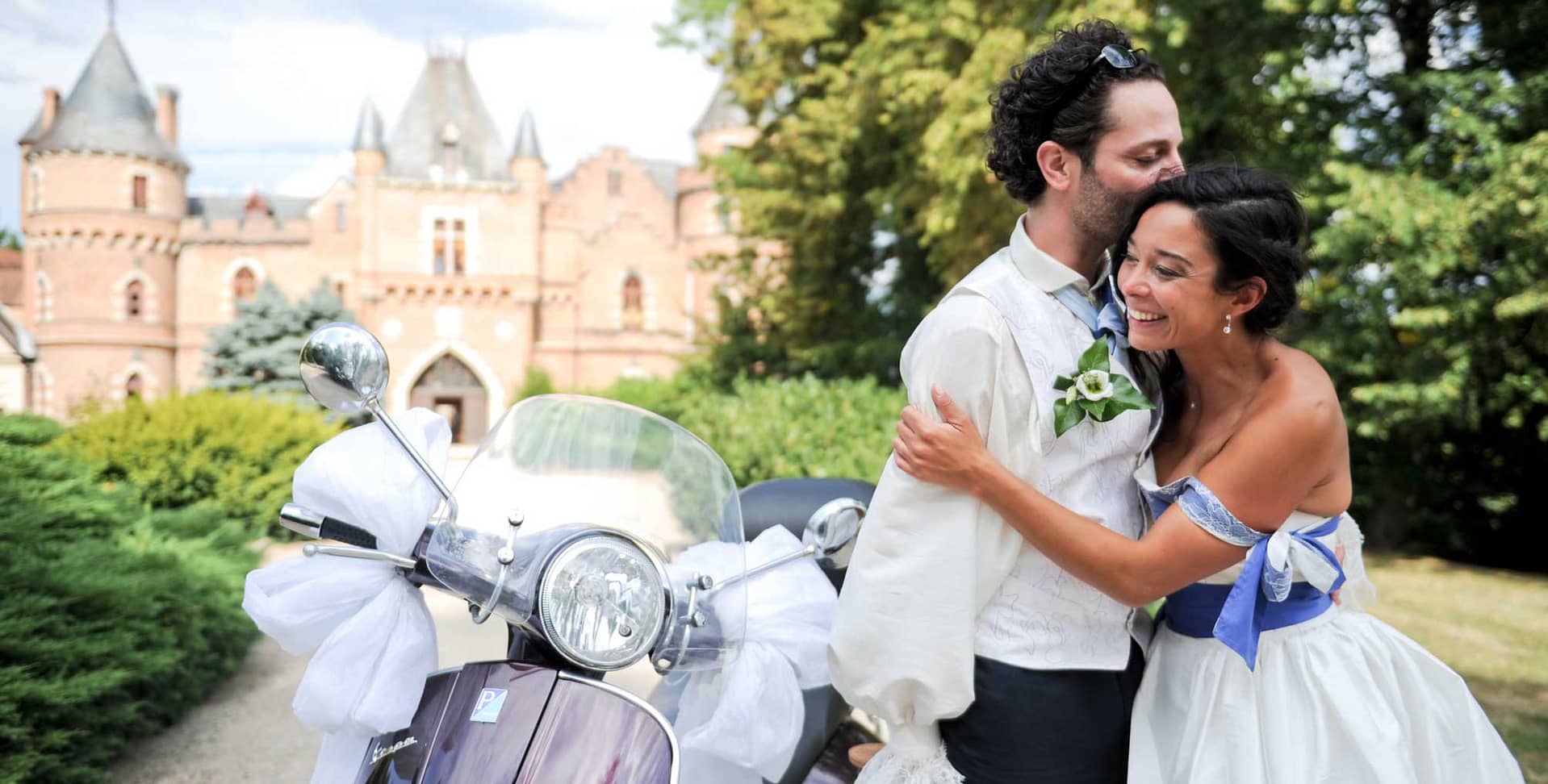 chateau central france wedding