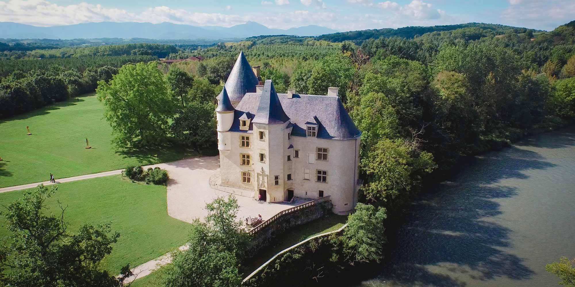 Chateau Montpezat French Wedding Venue Pyrénées Toulouse