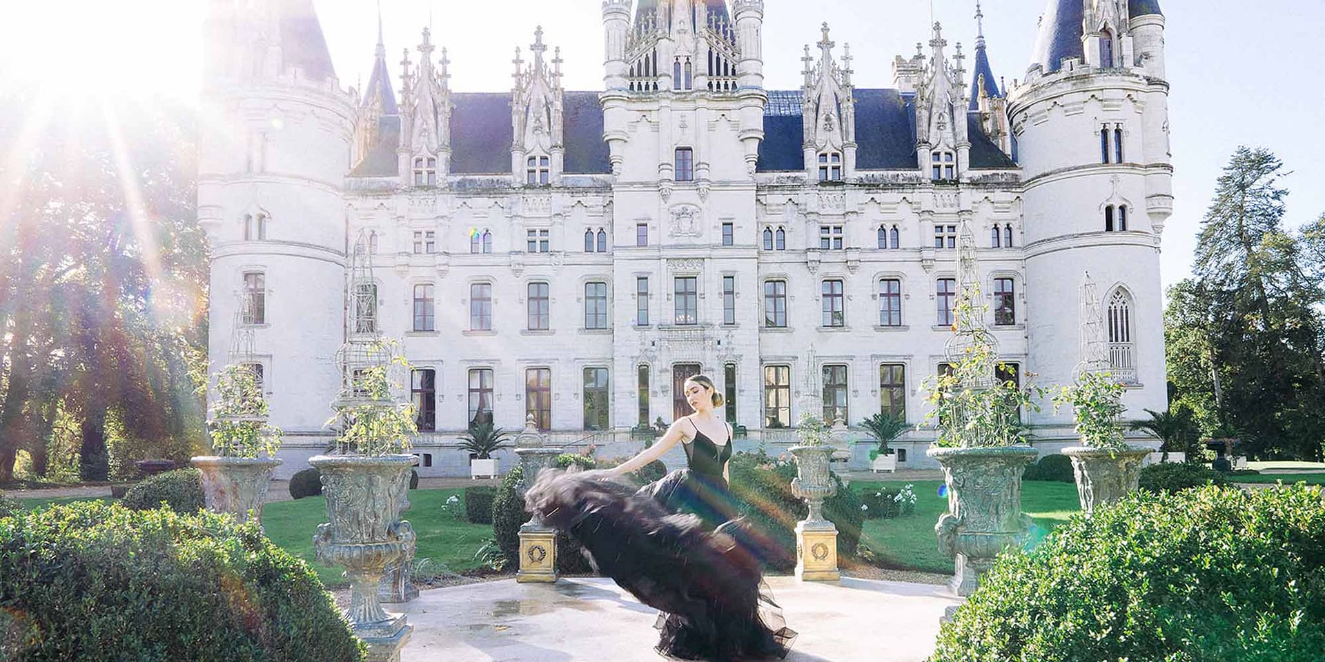 Chateau Challain reviews, fairytale wedding Bridgerton theme