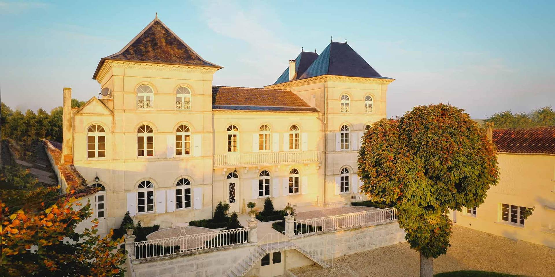 No3 Chateau bordeaux vineyards